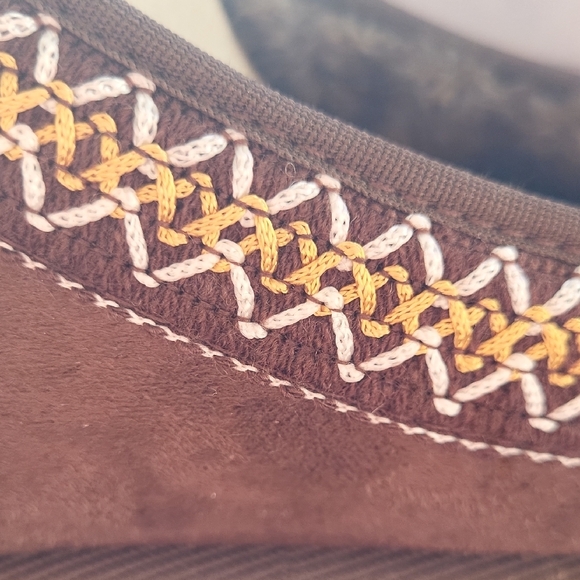 Alpine Swiss Chocolate Brown Suede Slippers - Picture 6 of 9